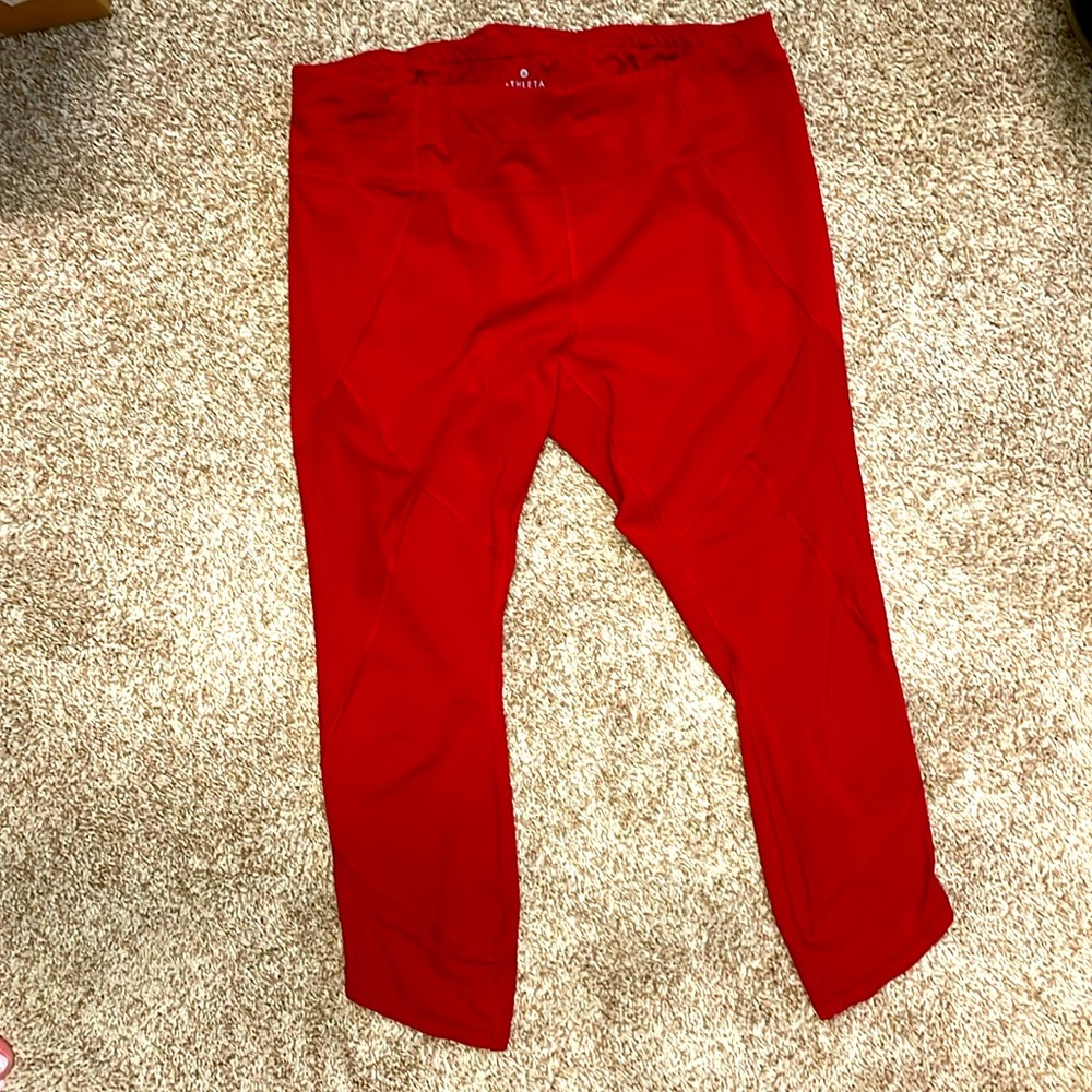 Athleta Capri exercise pants with sheer peekaboo diamonds